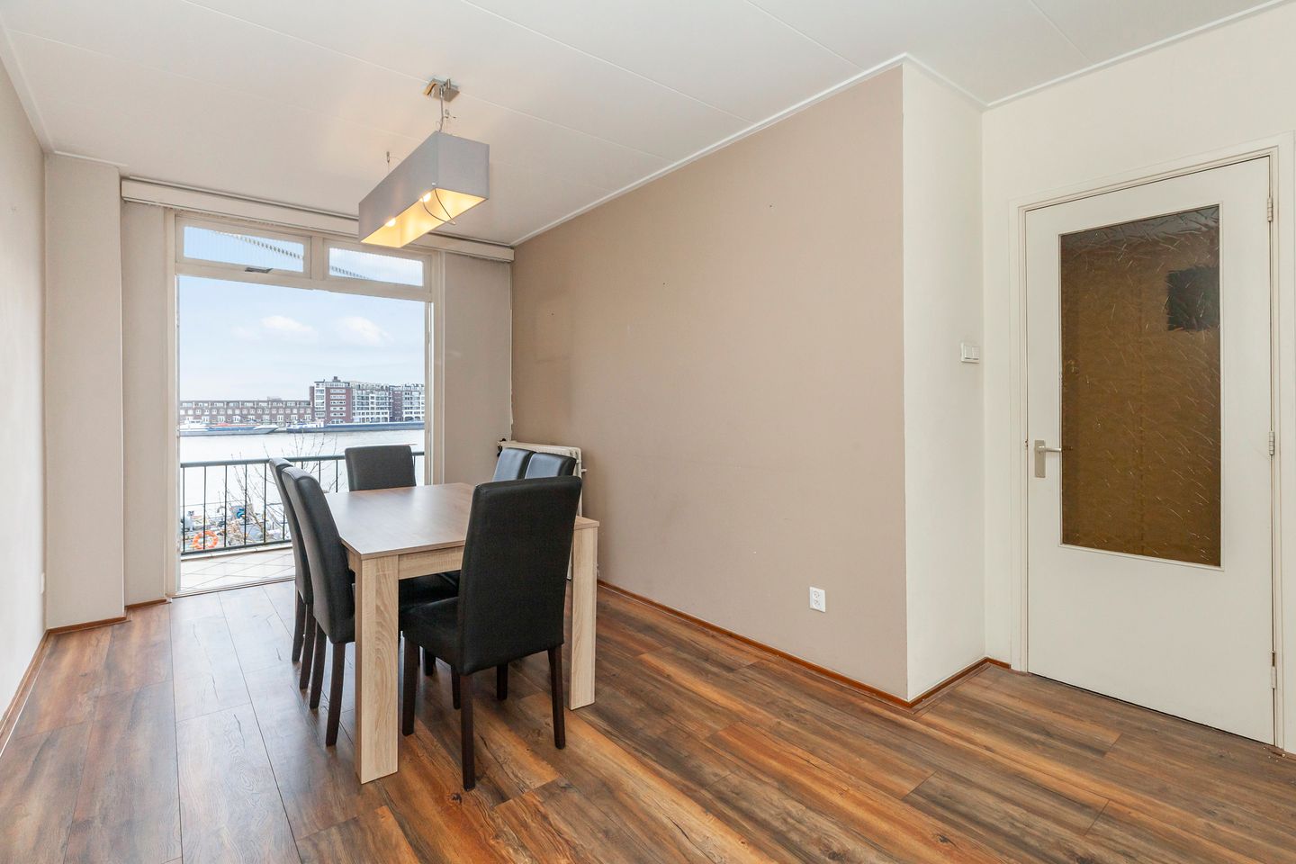 Foto 10 van Binnen Kalkhaven 55