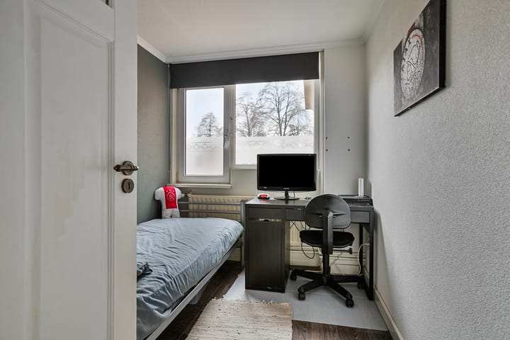 Photo 12 of Hugo de Vrieslaan 35