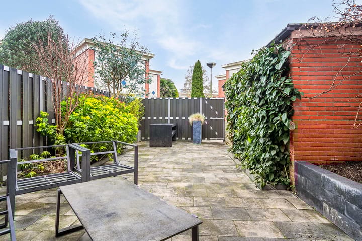 Photo 17 of Hugo de Vrieslaan 35