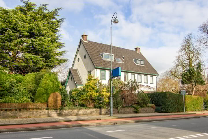 Foto 1 van Kennemerplein 21