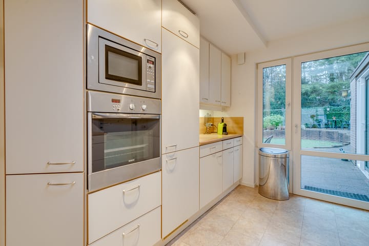 Foto 16 van Frederik Hendriklaan 28