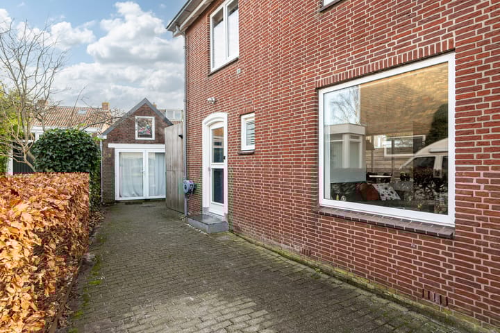 Foto 37 van Oostergoostraat 100