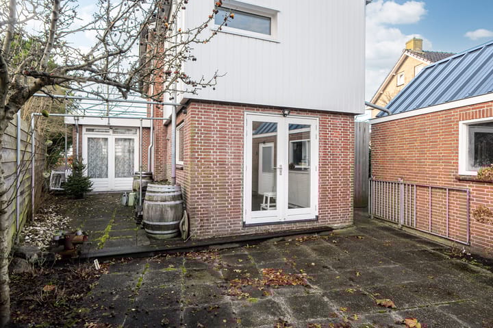 Foto 42 van Oostergoostraat 100