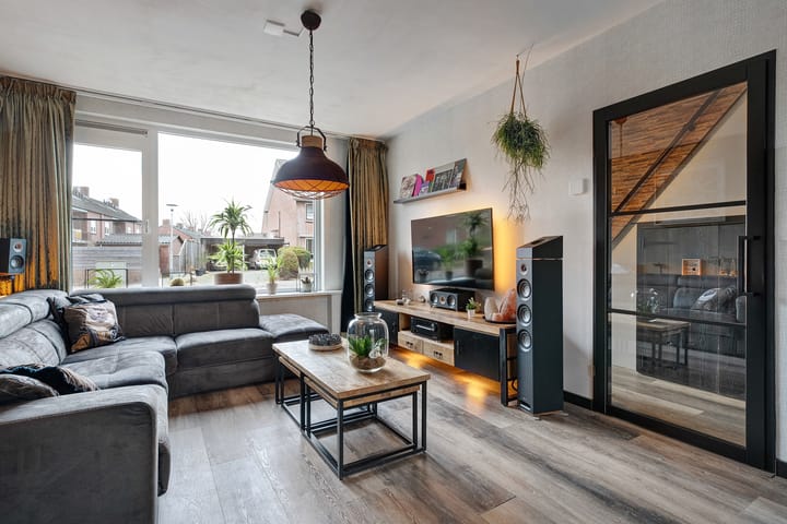 Foto 11 van Violenstraat 10