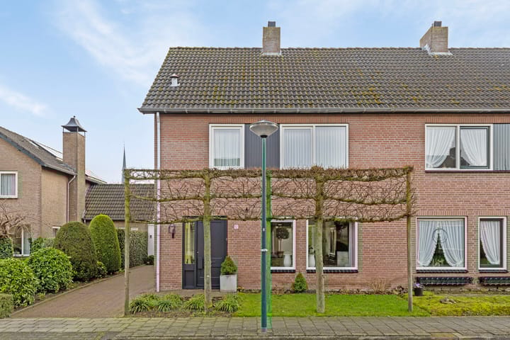 Foto 6 van 't Hof 12