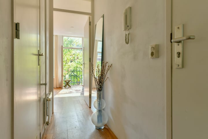 Foto 16 van Joan Melchior Kemperstraat 116-3