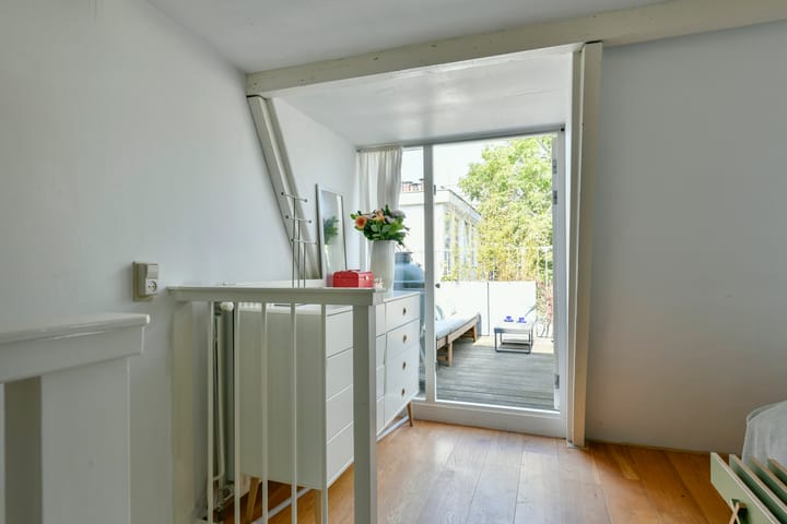 Foto 19 van Joan Melchior Kemperstraat 116-3