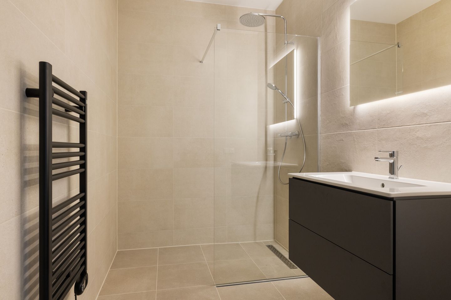 Foto 4 van Mies van der Rohestraat 305