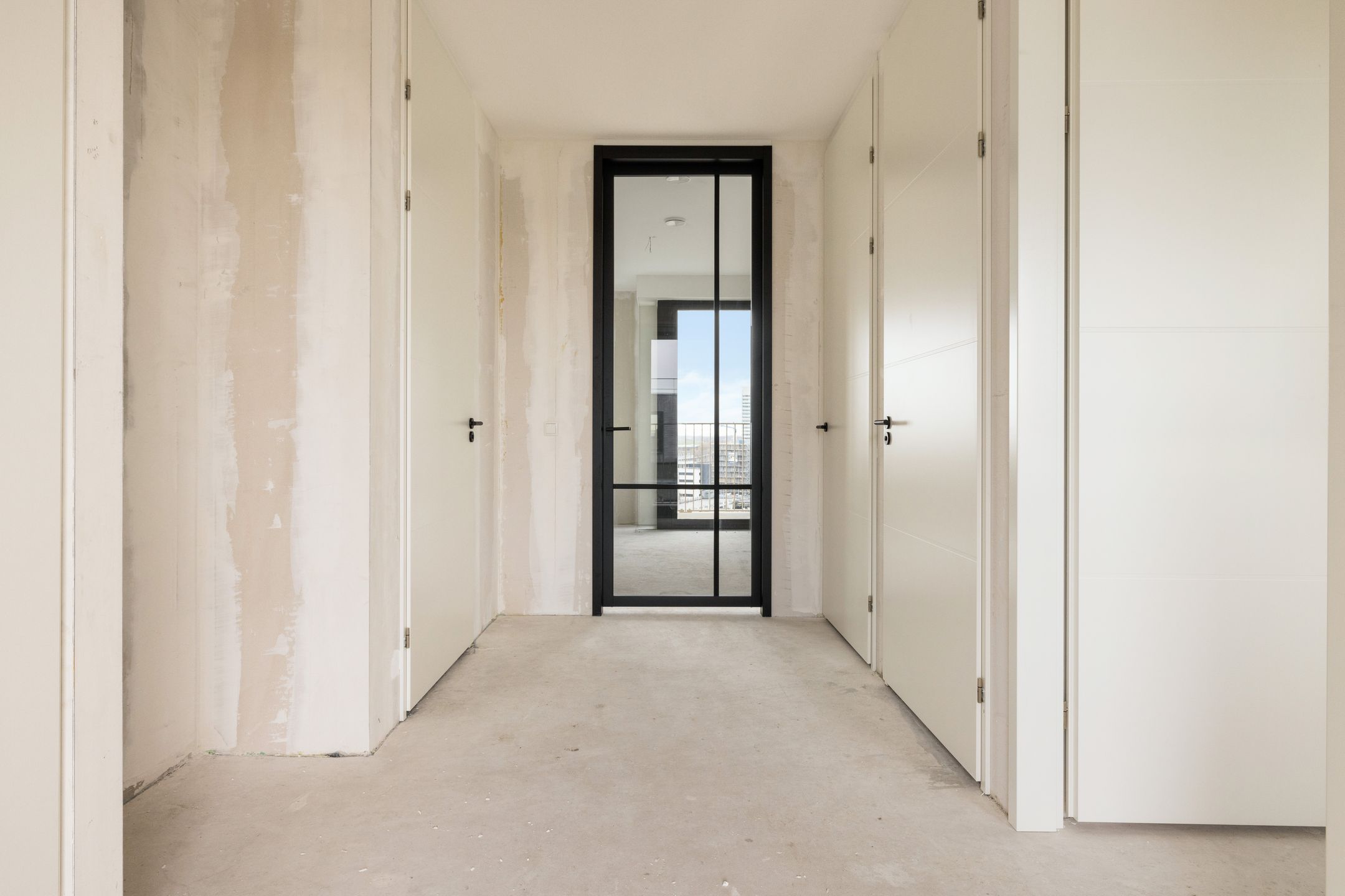 Foto 9 van Mies van der Rohestraat 305