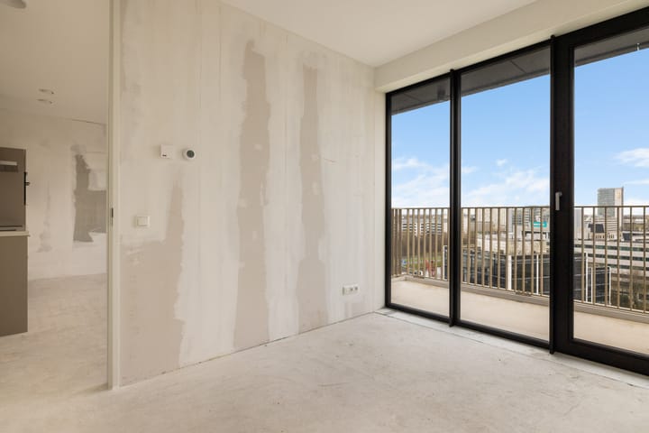 Foto 22 van Mies van der Rohestraat 305