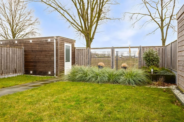 Photo 23 of Dotterbloemstraat 17