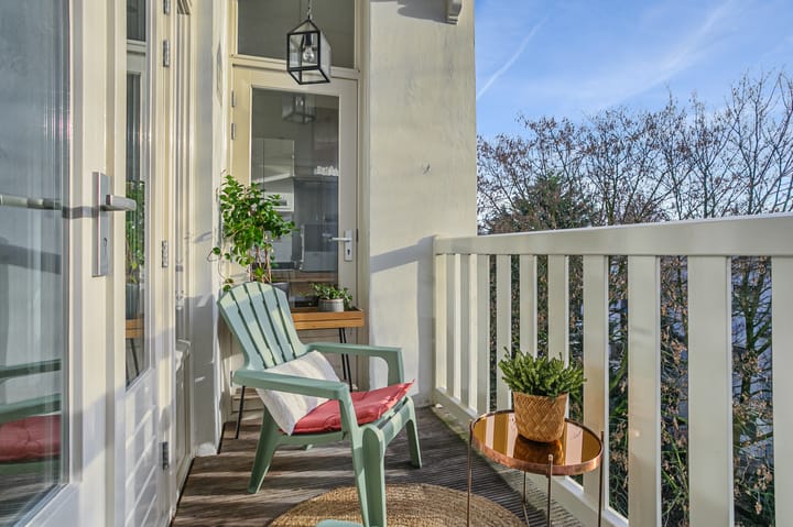 Photo 12 of Vrolikstraat 150-3