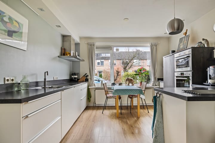 Foto 8 van Dokter Schoonenbeeklaan 4