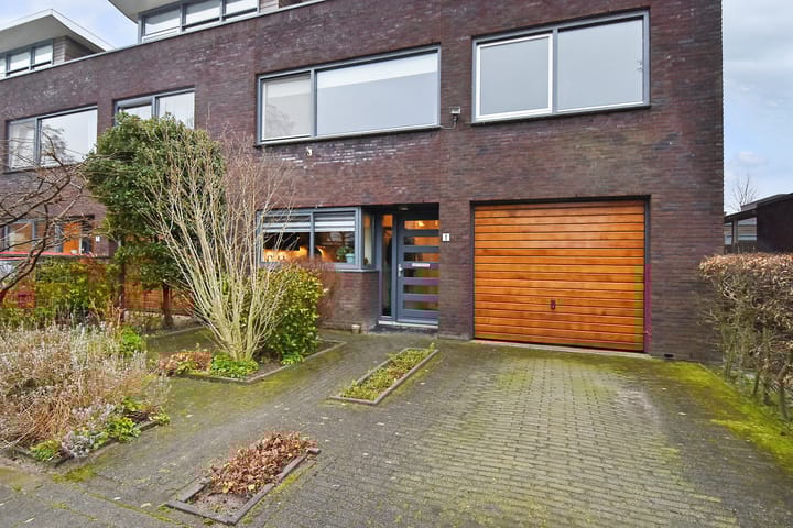 Foto 7 van Achtmanstraat 1