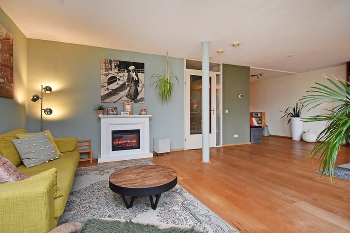 Foto 16 van Achtmanstraat 1