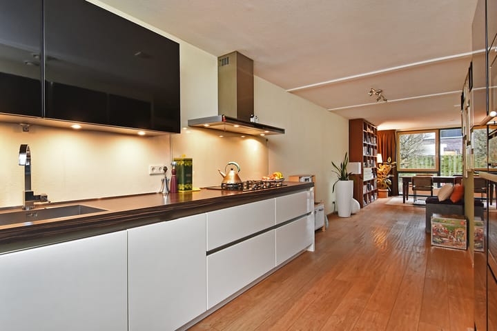 Foto 23 van Achtmanstraat 1