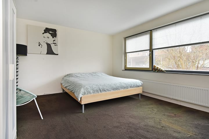 Foto 32 van Achtmanstraat 1