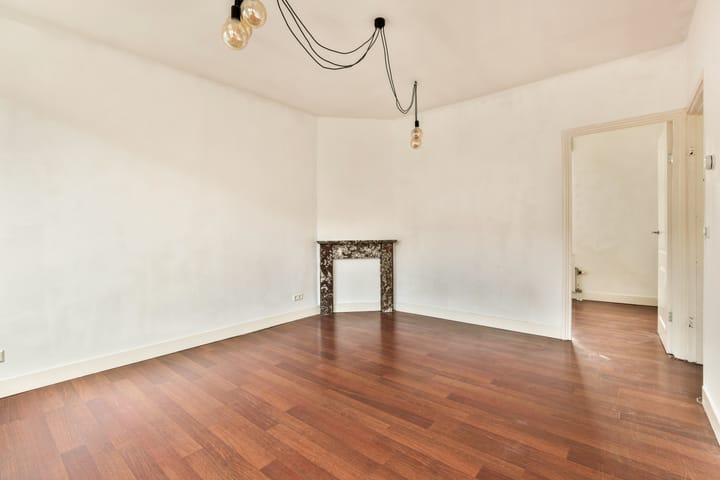 Photo 10 of Van Spilbergenstraat 17-2