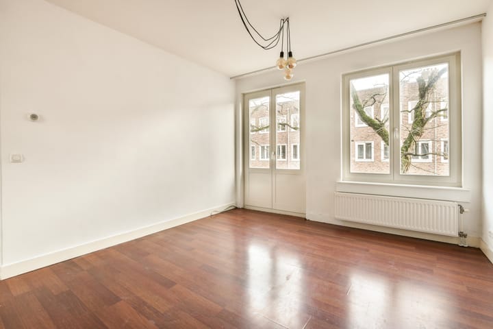 Photo 11 of Van Spilbergenstraat 17-2