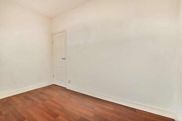 Photo 15 of Van Spilbergenstraat 17-2