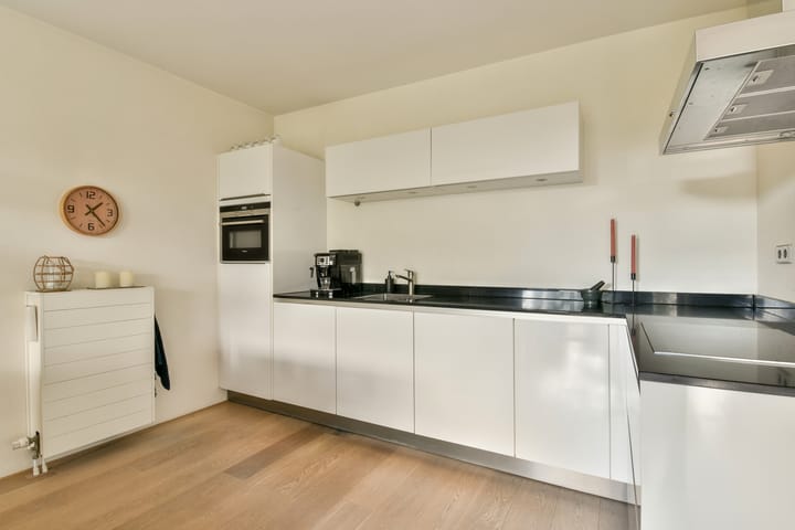 Photo 6 of Saskia van Uijlenburgkade 138