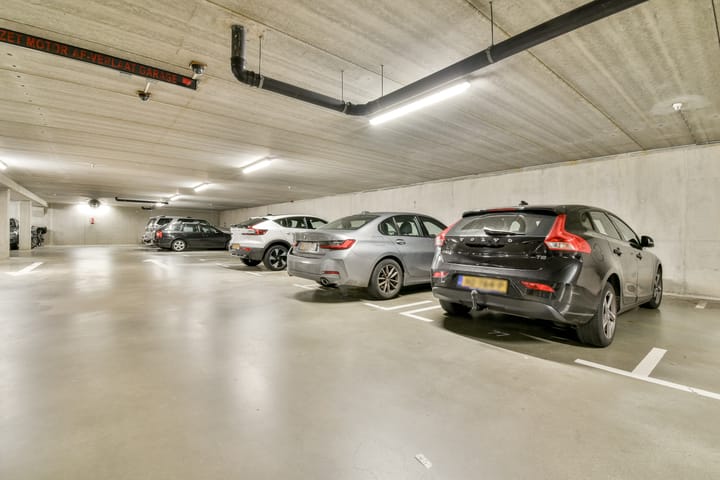 Photo 19 of Saskia van Uijlenburgkade 138