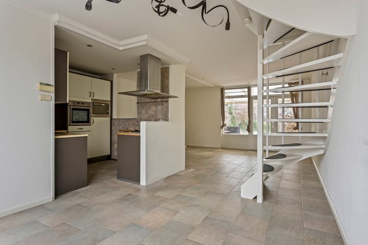 Foto 11 van Duinkerkenlaan 2