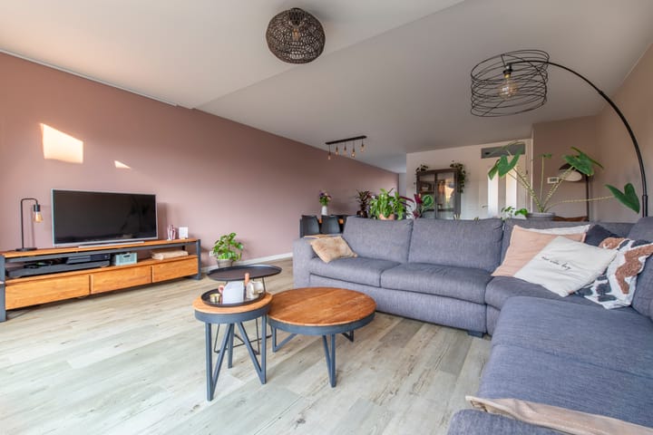 Photo 10 of Wezellaan 10