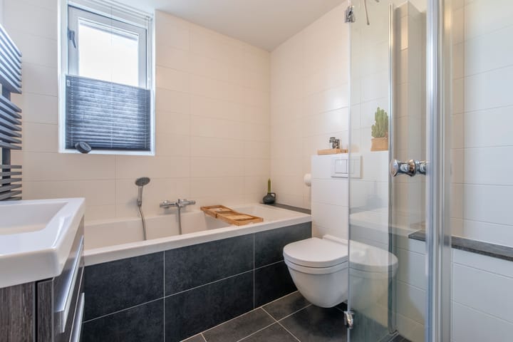 Photo 20 of Wezellaan 10