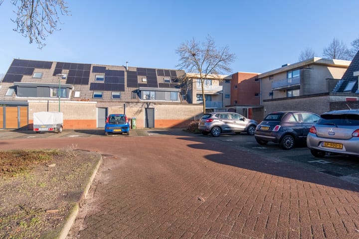 Photo 32 of Wezellaan 10