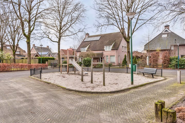 Foto 42 van Bernhardstraat 22