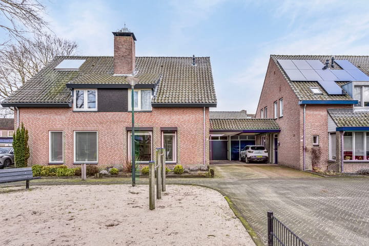 Foto 43 van Bernhardstraat 22