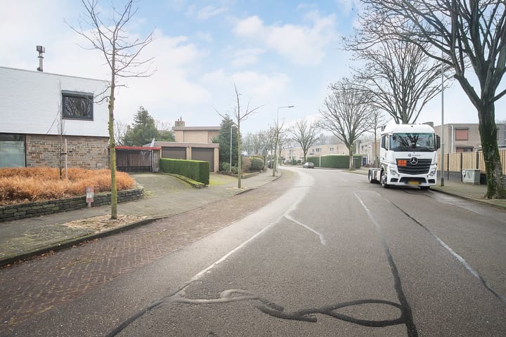 Foto 23 van Bachstraat 45