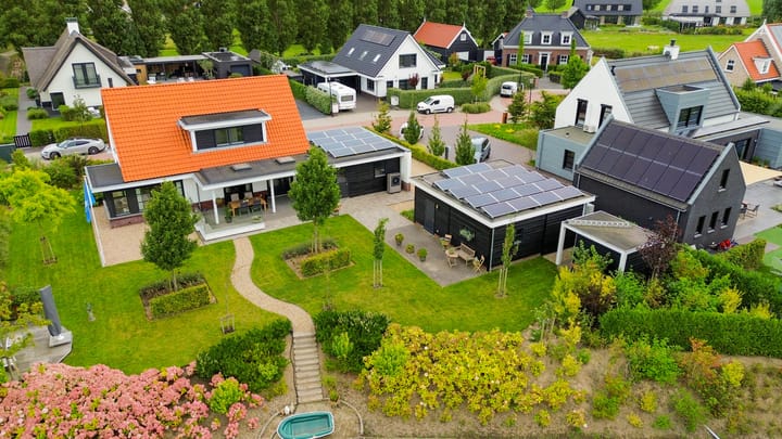 Foto 3 van Elise van Calcarhof 2