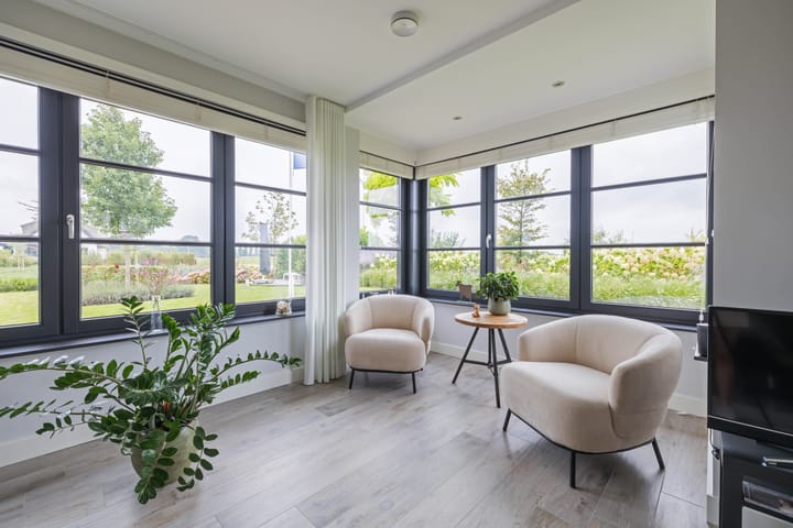 Foto 11 van Elise van Calcarhof 2