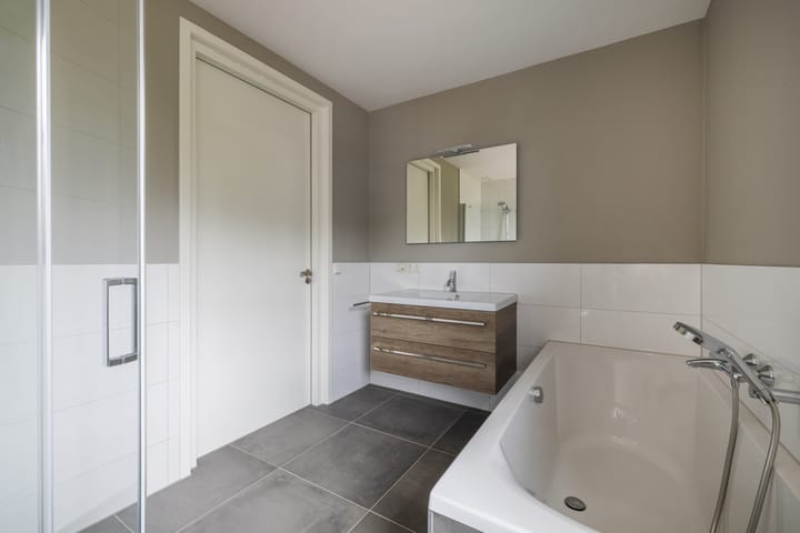 Foto 31 van Elise van Calcarhof 2