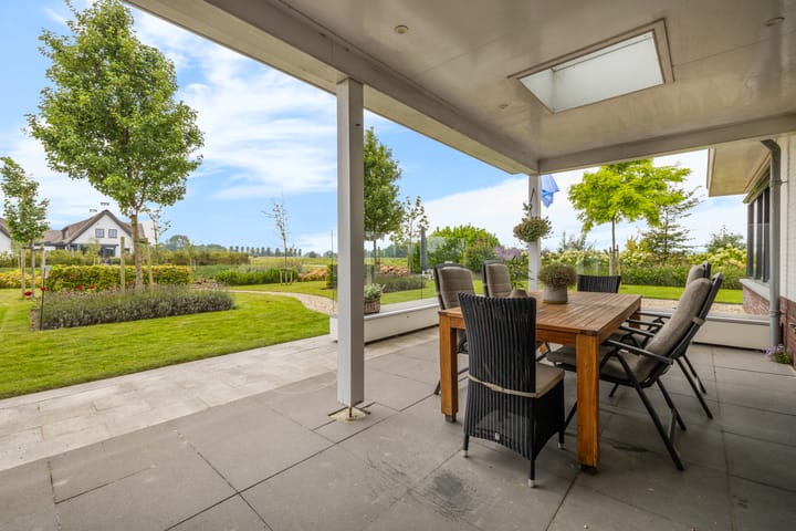 Foto 35 van Elise van Calcarhof 2