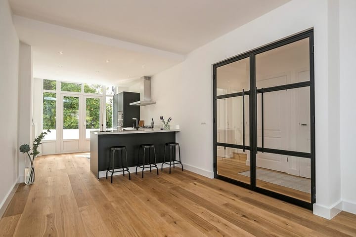 Foto 1 van Van Heutszstraat 99