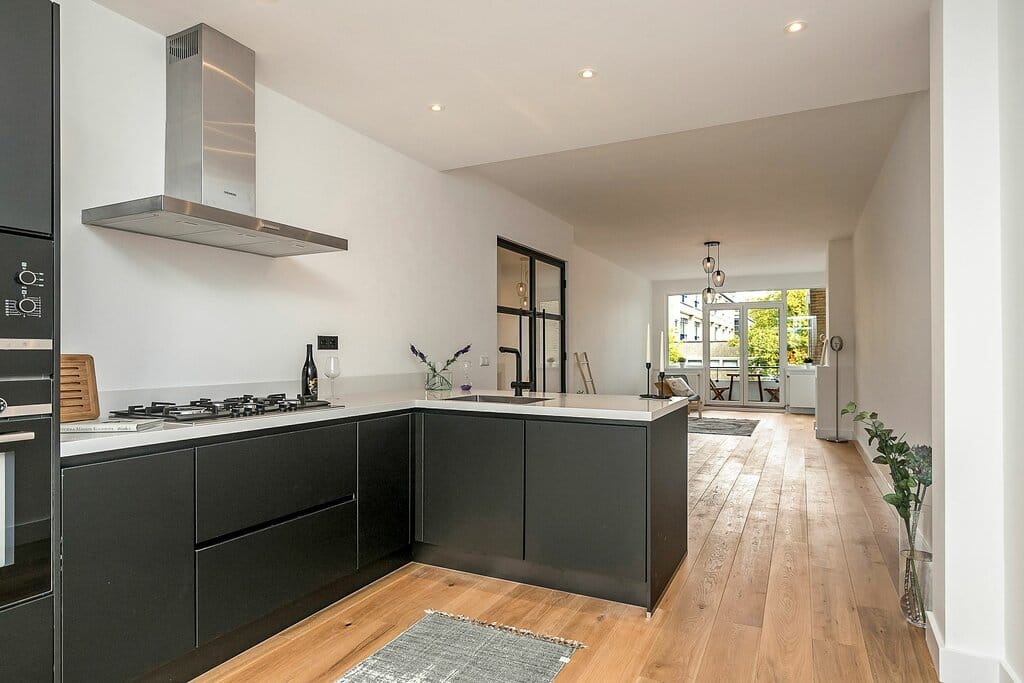 Foto 4 van Van Heutszstraat 99