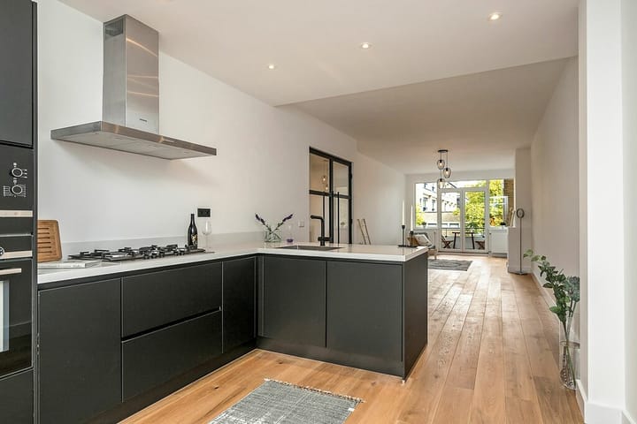 Foto 4 van Van Heutszstraat 99