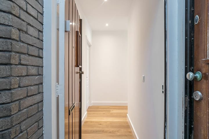 Foto 24 van Van Heutszstraat 99