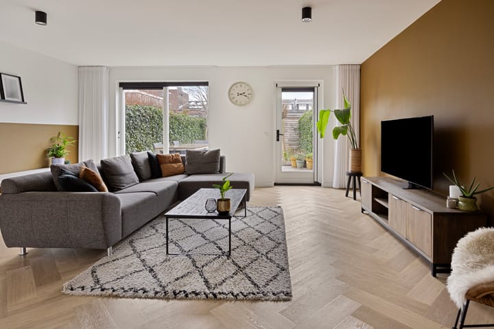 Foto 6 van Fonteinkruid 82