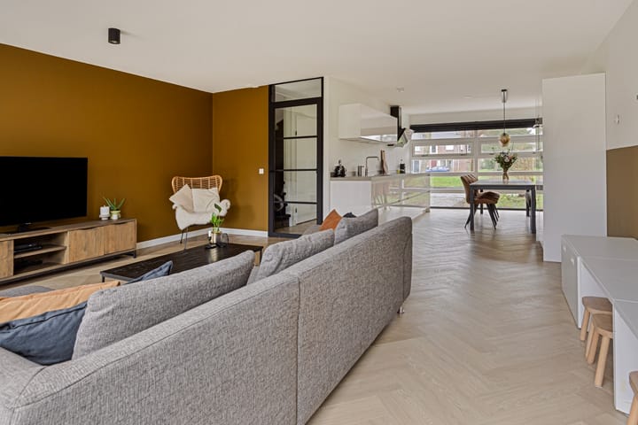 Foto 8 van Fonteinkruid 82