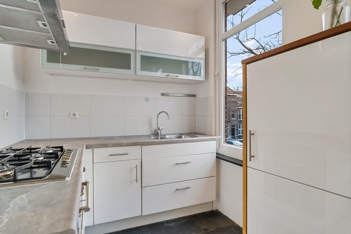 Foto 15 van Dirk van Wassenaarstraat 18-B