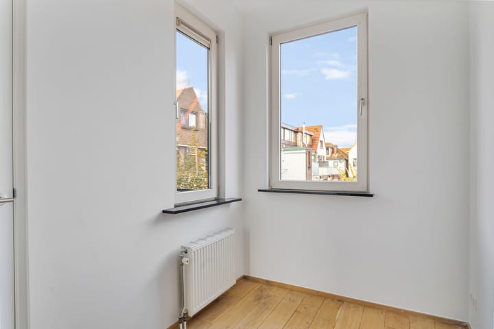 Foto 28 van Dirk van Wassenaarstraat 18-B