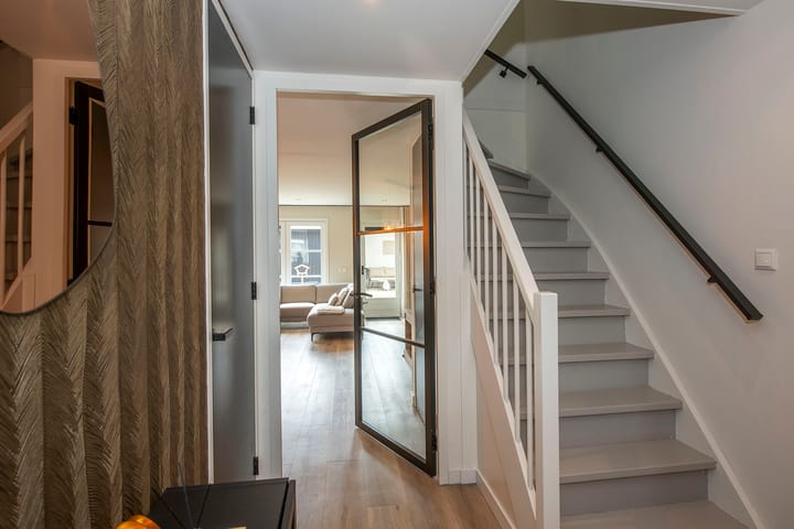 Photo 11 of Veeneslagen 91