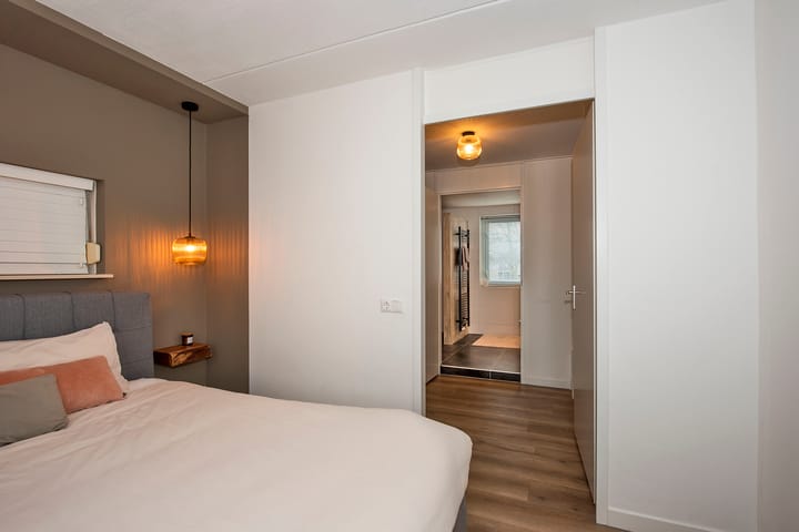 Photo 19 of Veeneslagen 91