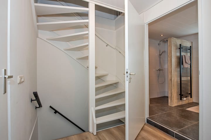 Photo 20 of Veeneslagen 91