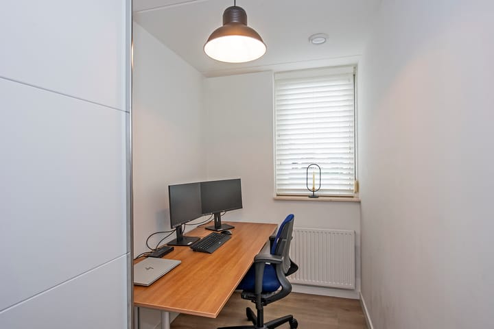 Photo 16 of Veeneslagen 91