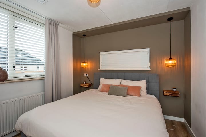 Photo 18 of Veeneslagen 91